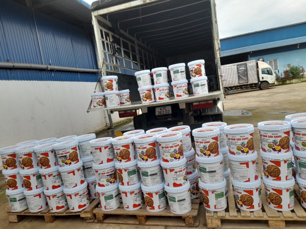 DỊCH ĐẠM SÂU CANXI Dưỡng Cây, Nuôi Trái, Kích Rễ, Cải Tạo Đất